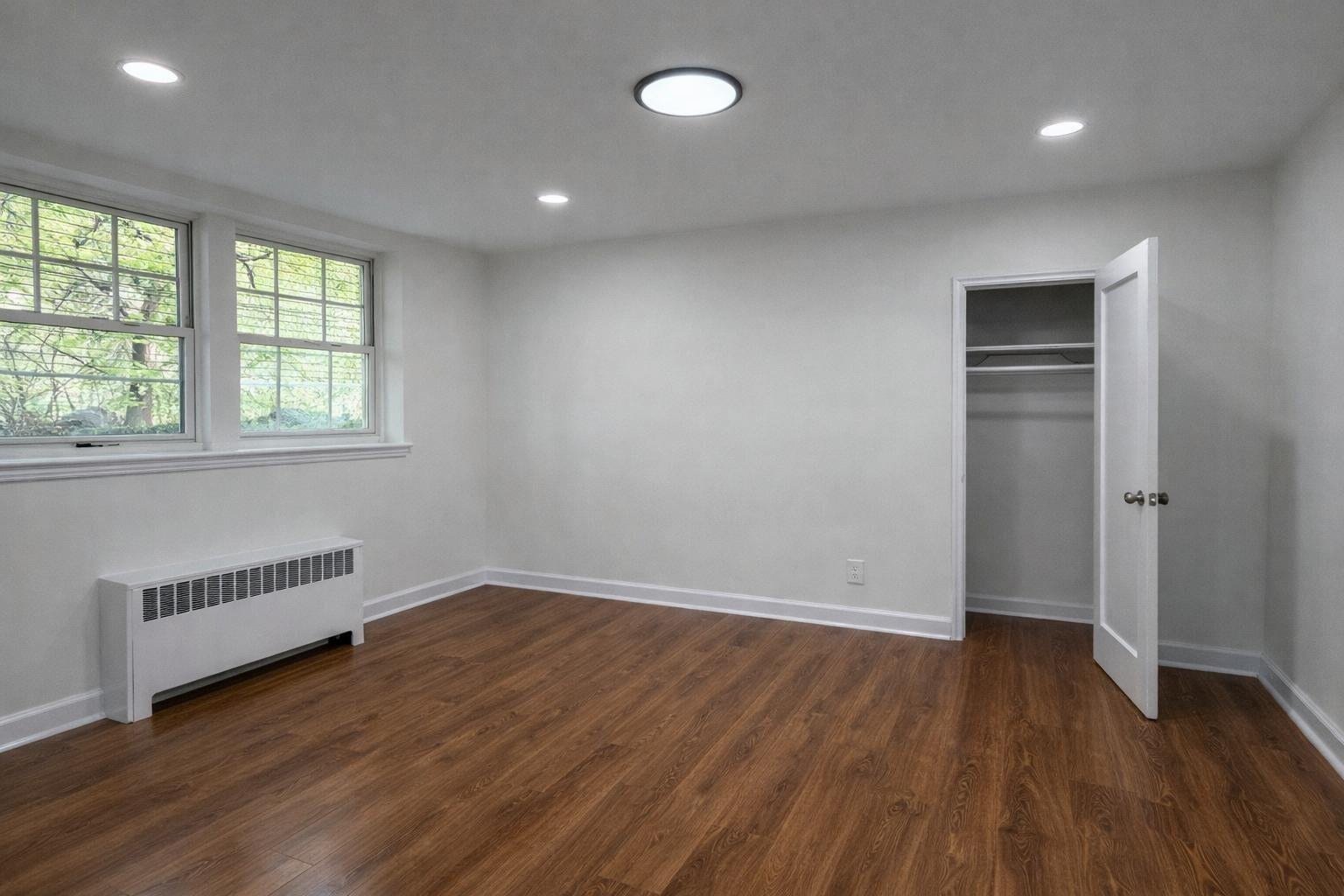 Building Photo - 220 N Arlington Ave