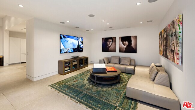 Building Photo - 2630 Eden Pl