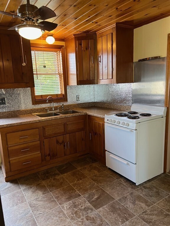 167169 Main St 167169 Main St Blackstone MA 01504 Apartment Finder