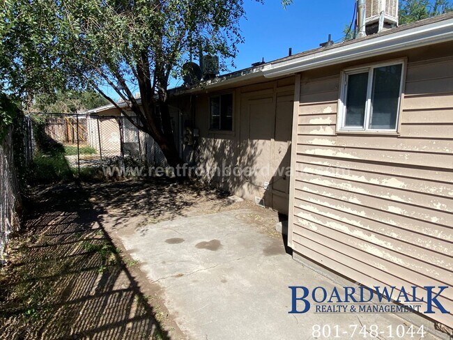 Building Photo - 1453/1455 W 2320 S