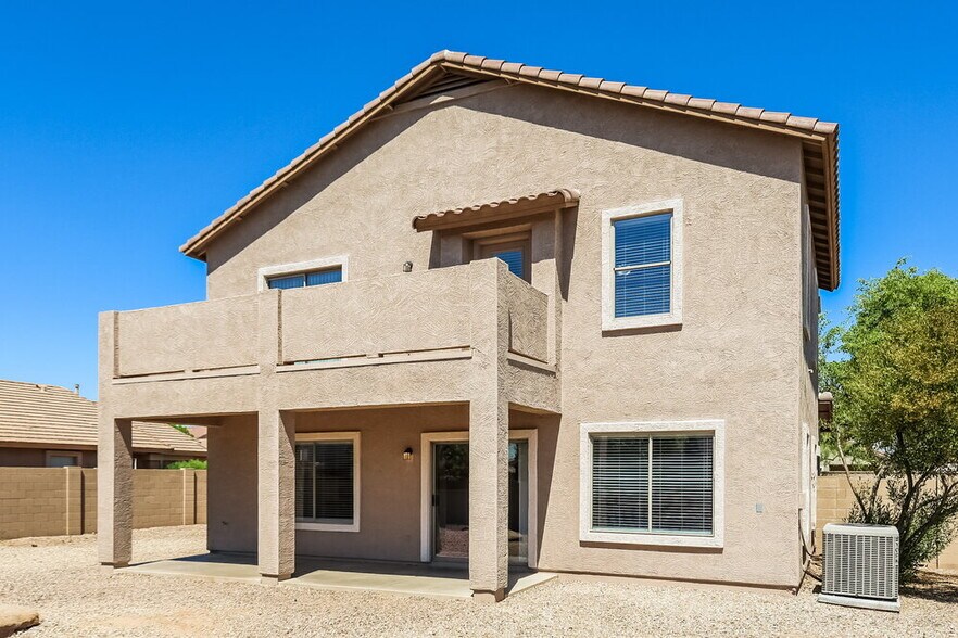 Building Photo - 16801 W Statler St