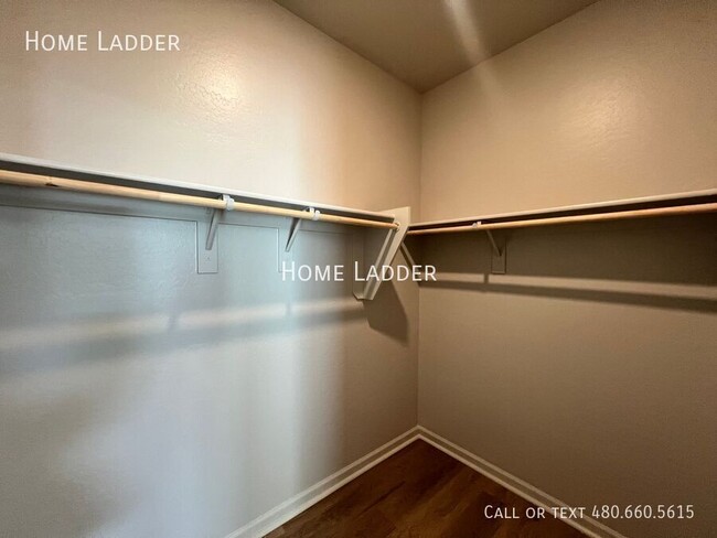Building Photo - 17823 W Via De Luna Dr