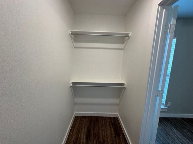 Building Photo - Pre-leasing for June: Frenship ISD!