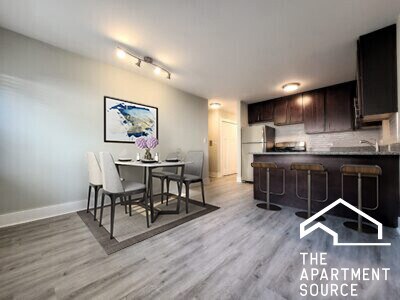 Primary Photo - 1433 N Dearborn St