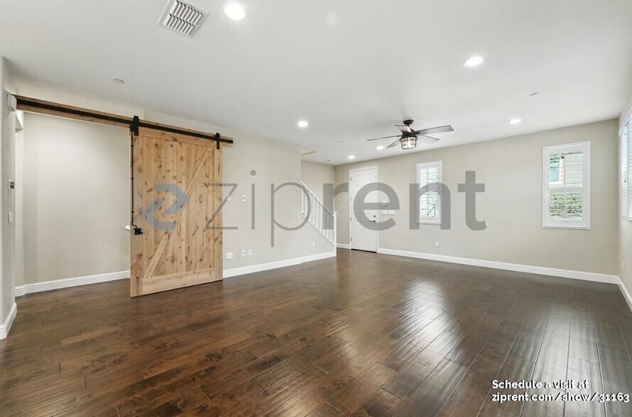 Building Photo - 550 Ryan Ter