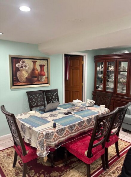 Building Photo - 74-11-74-97 97th Ave