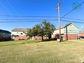 Building Photo - 2-Bed, 1.5-Bath Townhome in Celina ISD — W/D Connections