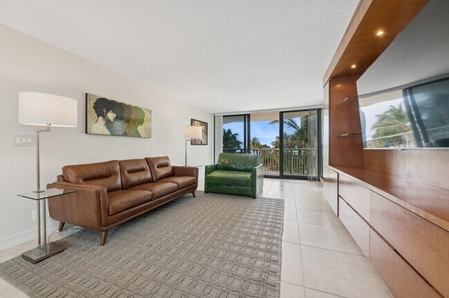 Building Photo - 3000 N Ocean Dr