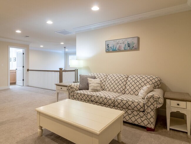 Building Photo - Spacious Furnished 4BR Townhome with First-Floor Owner’s Suite Near Rehoboth Beach - Sawgrass