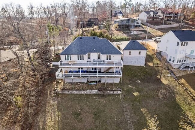 Building Photo - 38 Riviera Dr