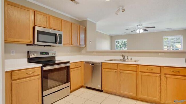 Building Photo - 207 Sandy Wood Ct