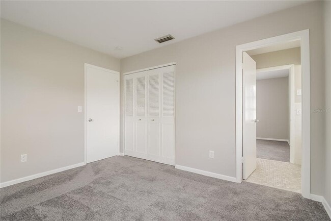 Building Photo - 1927 English Dr