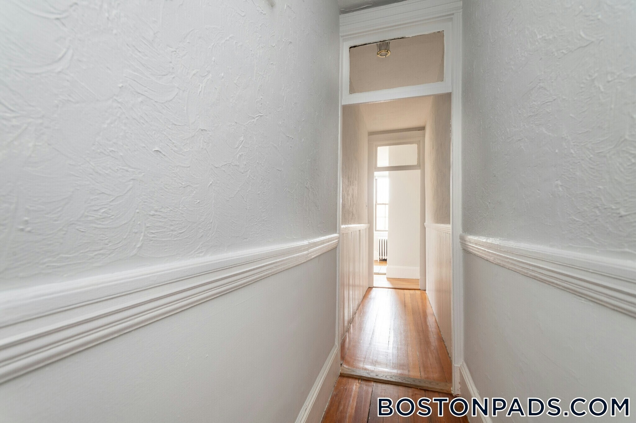 Building Photo - 85 Myrtle St