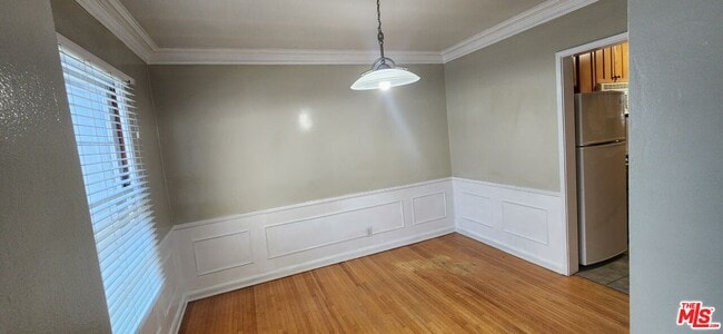Building Photo - 1338 S Dunsmuir Ave