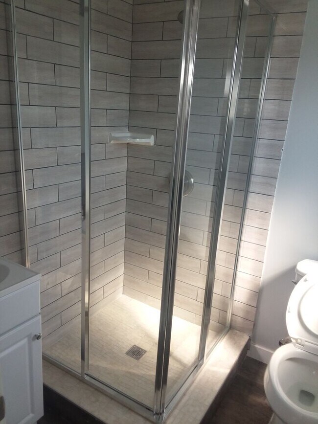 Building Photo - Estara Ave