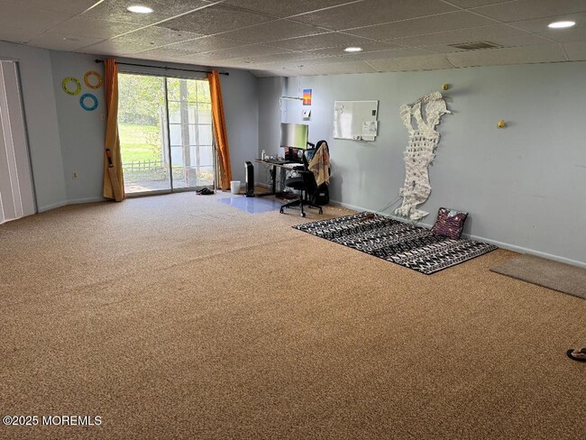 Building Photo - 65 Culford Pl