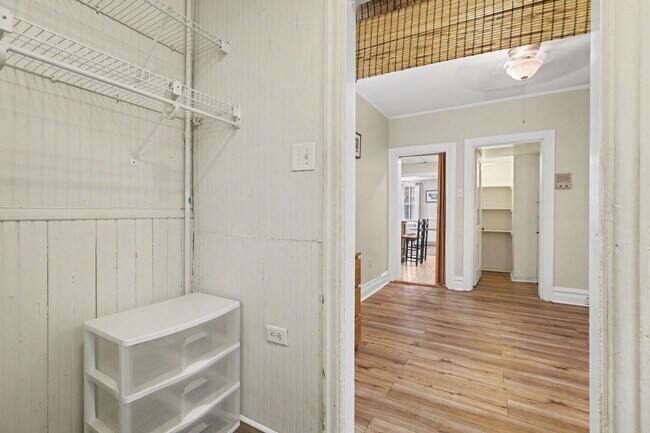 Building Photo - One bed, partially furnished, all utilities included