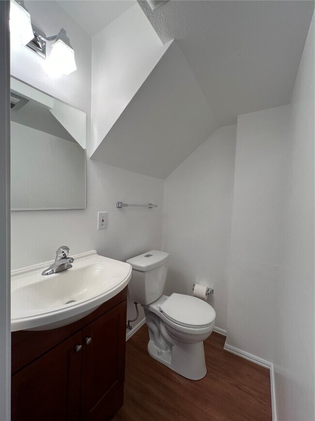 Building Photo - 2510 Woodsage Dr