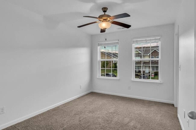 Building Photo - Awesome Goodlettsville Townhome in Conveni...