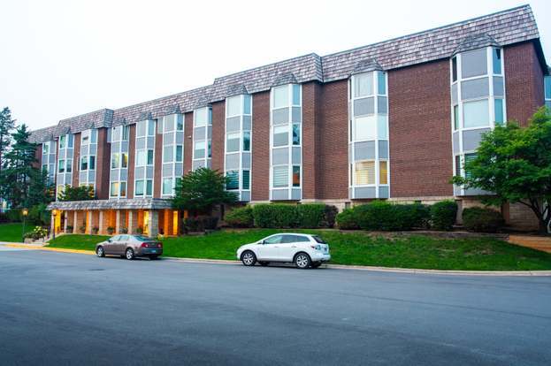 Building Photo - 2400 Archbury Ln