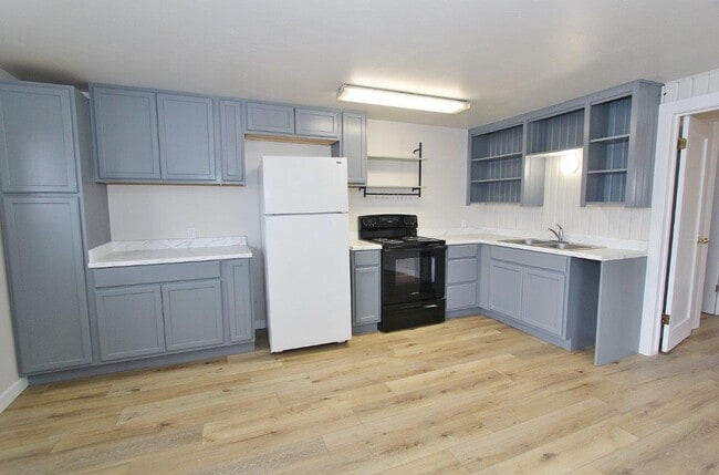 Building Photo - 816 S Washington Ave