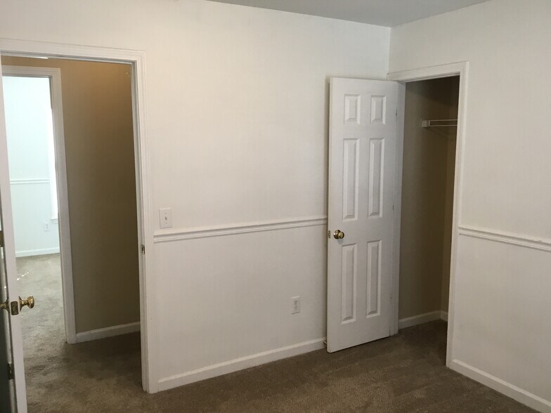 Building Photo - 6032 Evans Mill Rd