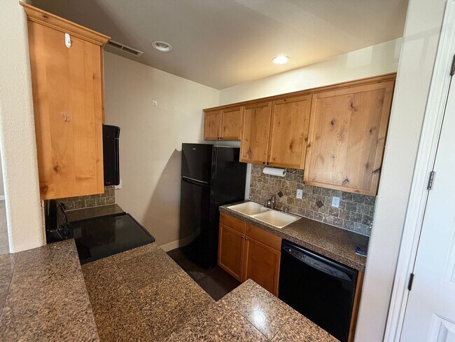 Building Photo - 3678 Warren Way