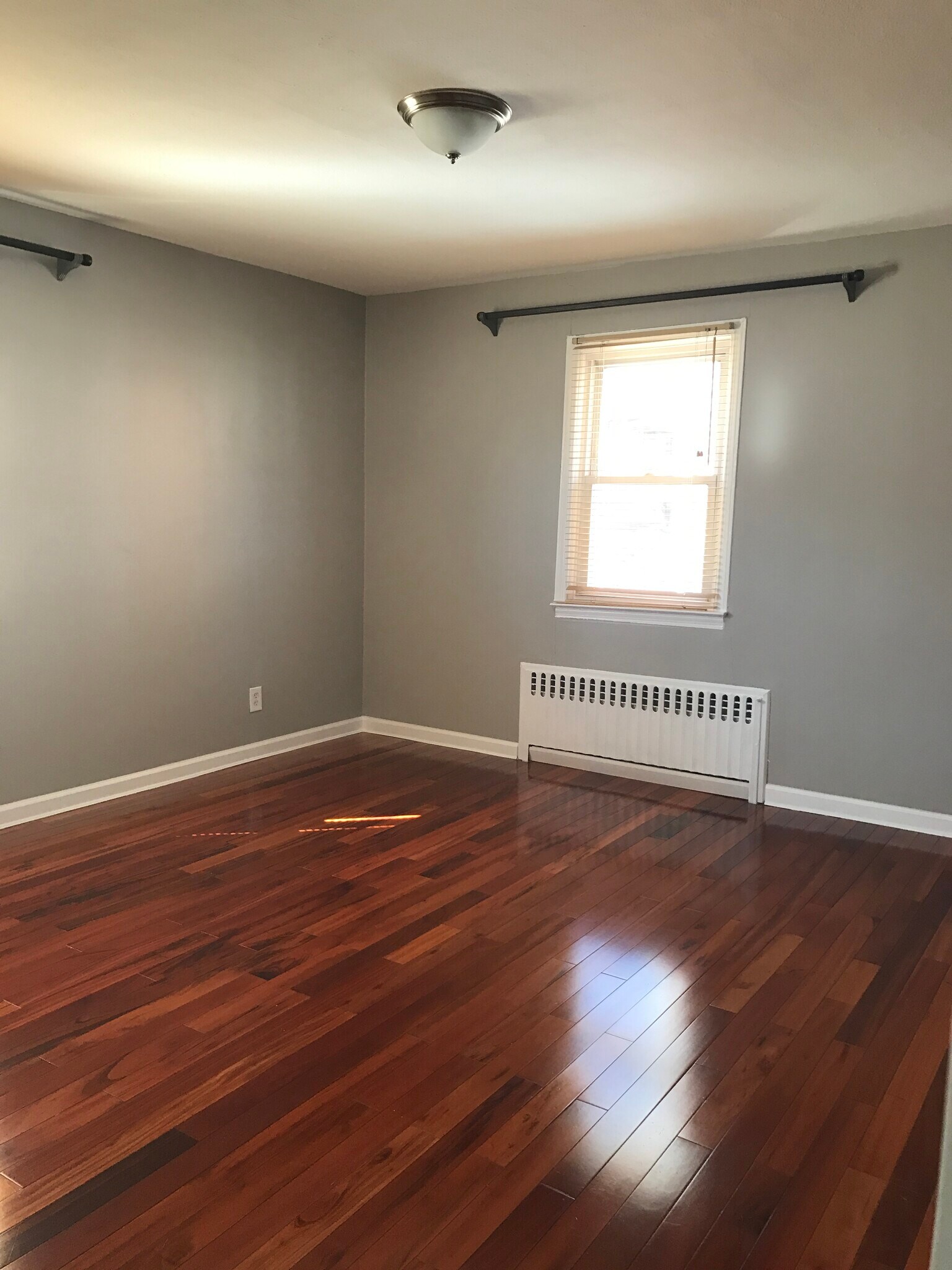 Building Photo - 209 Tibbetts Rd