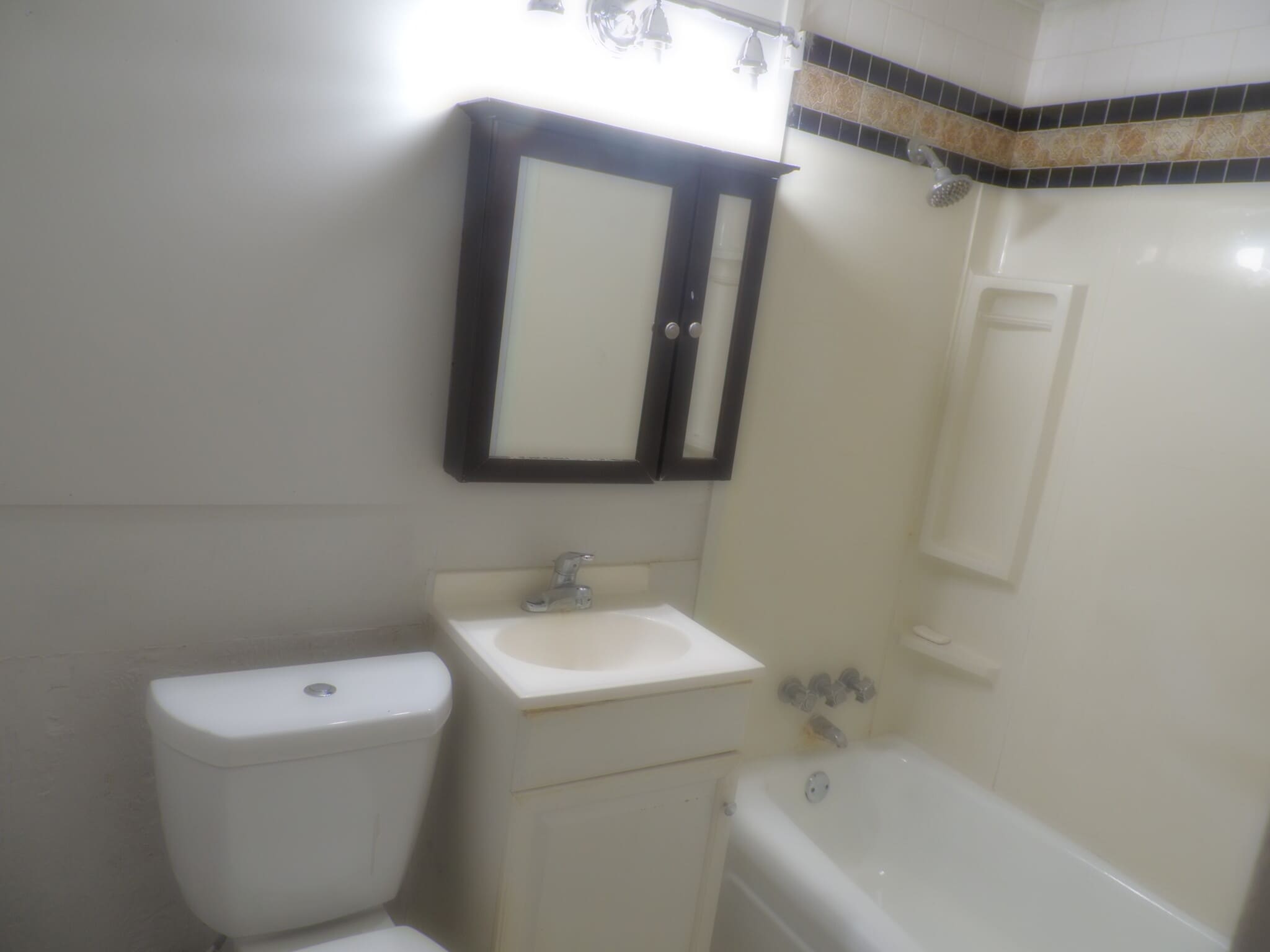 Building Photo - 4600 Duke St