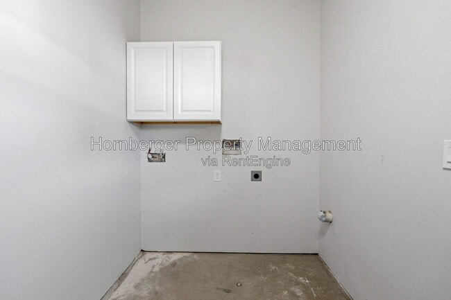 Building Photo - 14412 E Heroy Ln