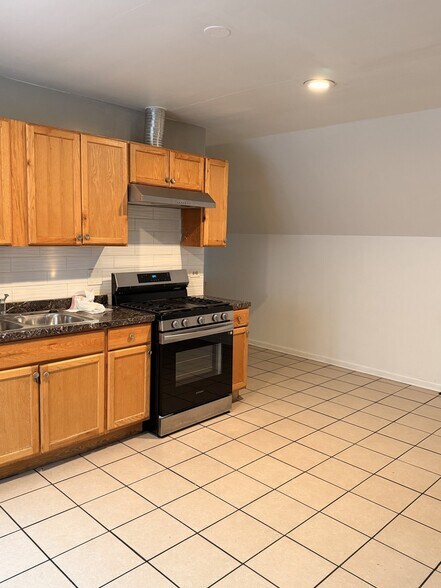 Building Photo - 4601 S Talman Ave