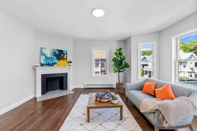 Building Photo - 2 Westerly St