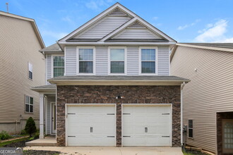 Building Photo - 307 Hidden Creek Ln