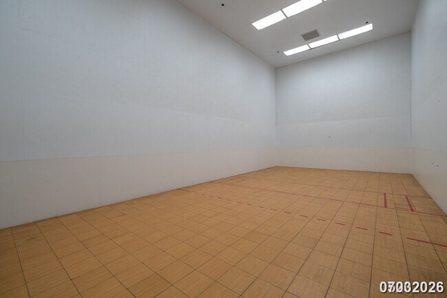 Building Photo - 2 bd, 2 ba Condo in Honoulu Park Place