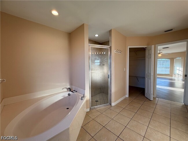 Building Photo - 3808 25th St SW