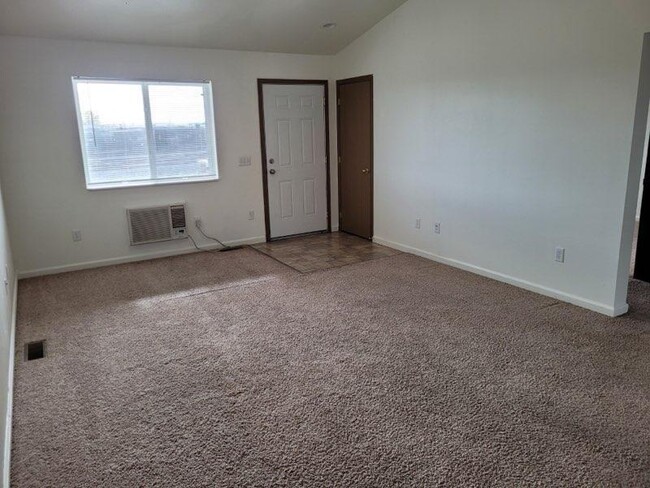 Building Photo - 2 bedroom in Laurel MT 59044