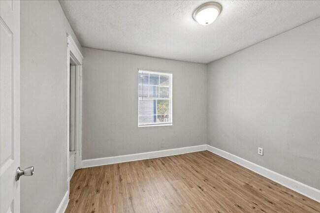 Building Photo - 1119 N Dearborn St