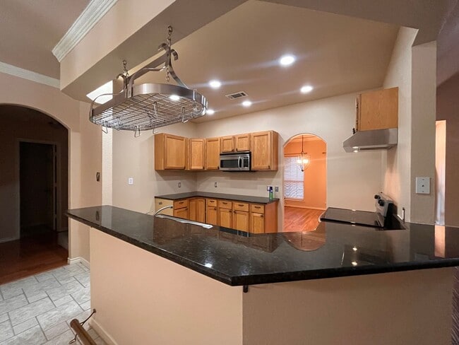 Building Photo - Gated Entry 5 bedroom, 3.5 Bath Home on 16+ Acres in Cleburne - Bring your horses and cattle!