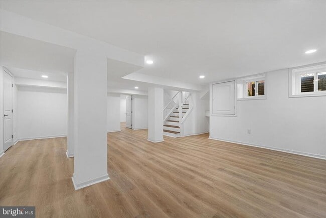 Building Photo - 311 W Main St