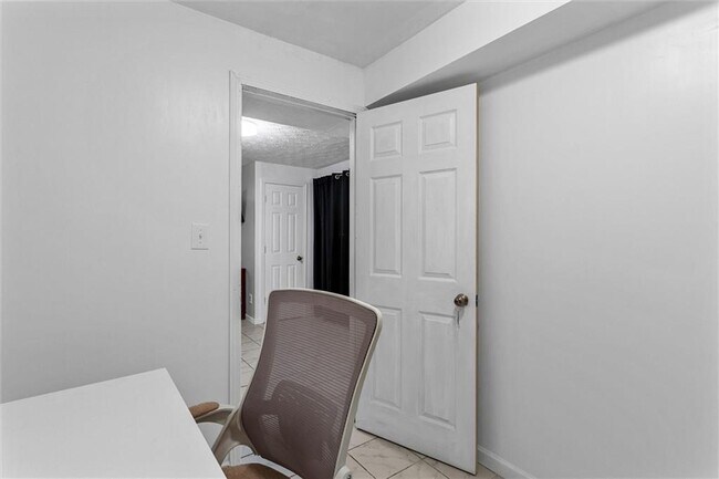 Building Photo - 5547 Circlestone Ln