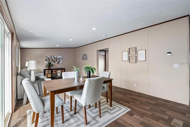 Building Photo - 8150 Cherokee Rd