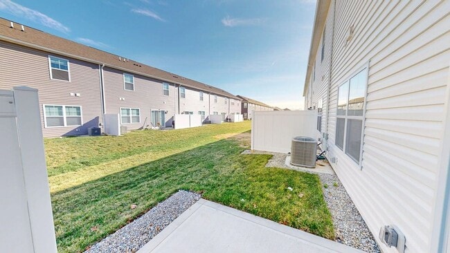 Building Photo - 6358 Ripken St