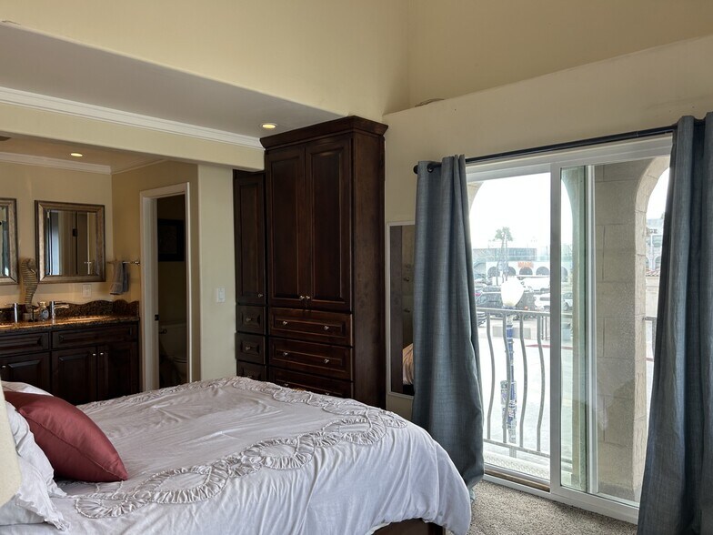 Bedroom 2 - 704 Ventura Pl