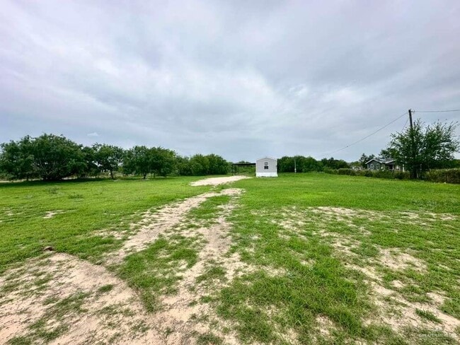 Building Photo - 17 N Val Verde Rd