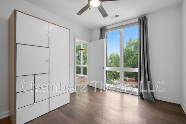 Building Photo - 1380 Quincy St NW