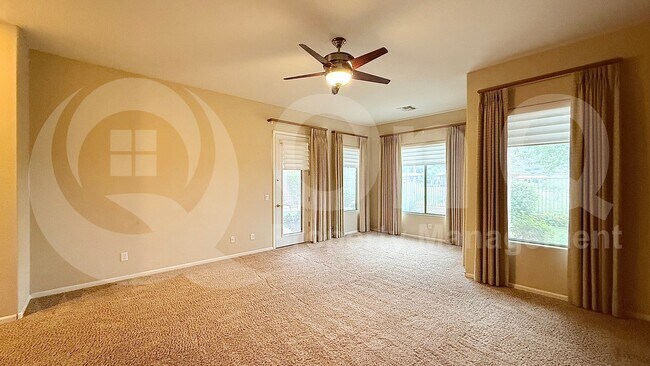 Building Photo - 28978 N 70th Dr