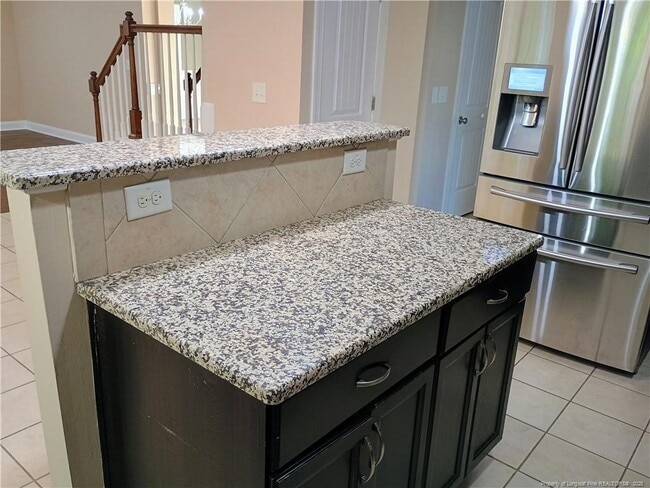 Building Photo - 40 Cromwell Cir