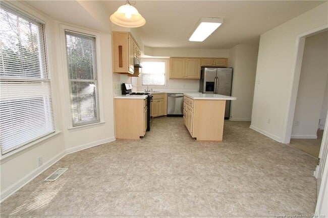 Building Photo - 114 Covewood Ct