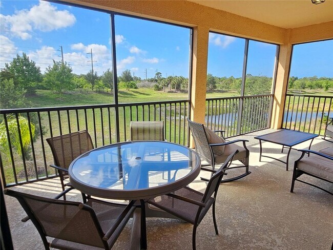 Building Photo - 10825 Tarflower Dr