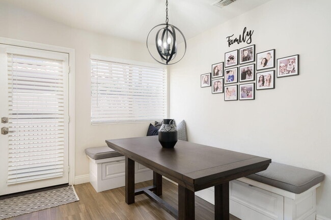 Building Photo - 76941 Coventry Cir